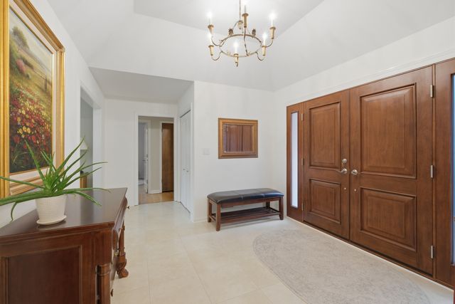 955 Summit Drive, Deerfield, IL 60015