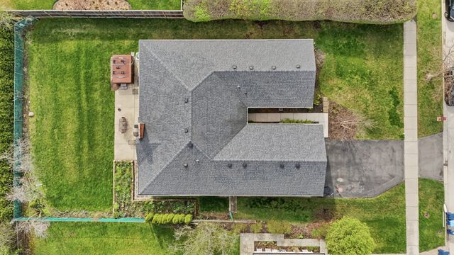 955 Summit Drive, Deerfield, IL 60015