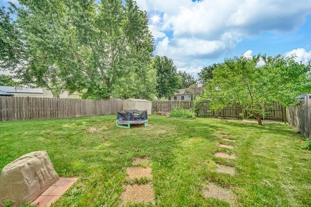 119 E Aspen Circle, Hainesville, IL 60030