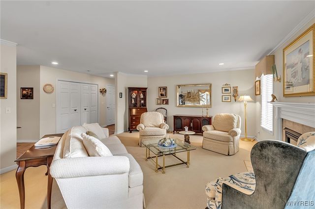 39 Wickendon Court, Amherst, NY 14221