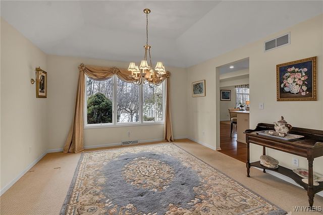 39 Wickendon Court, Amherst, NY 14221