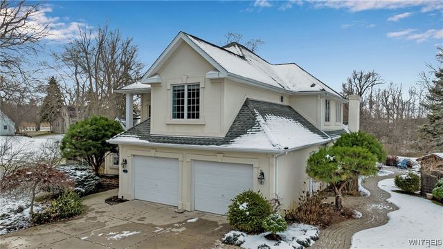 39 Wickendon Court, Amherst, NY 14221