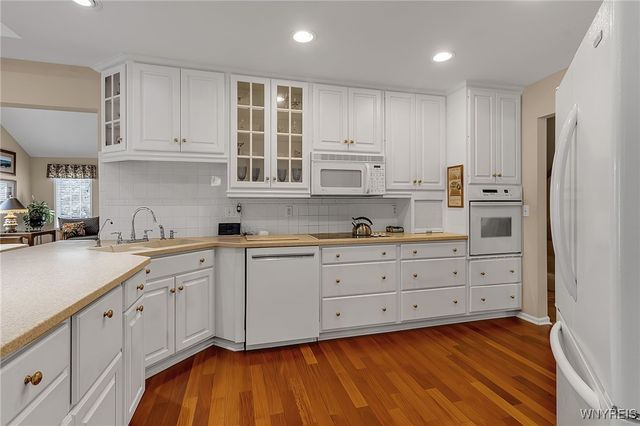 39 Wickendon Court, Amherst, NY 14221