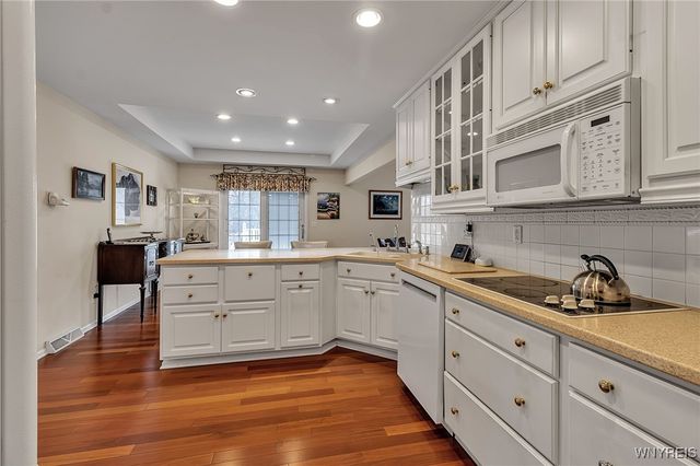 39 Wickendon Court, Amherst, NY 14221