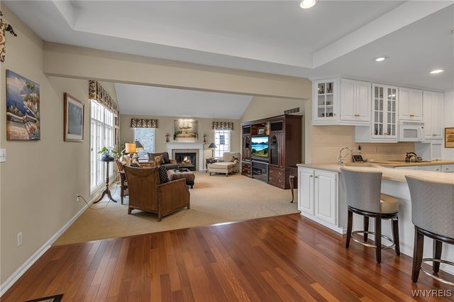 39 Wickendon Court, Amherst, NY 14221