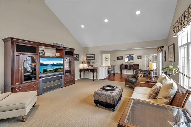 39 Wickendon Court, Amherst, NY 14221