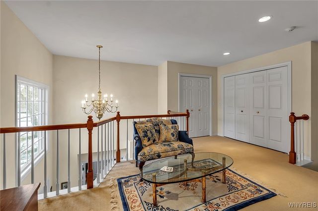 39 Wickendon Court, Amherst, NY 14221