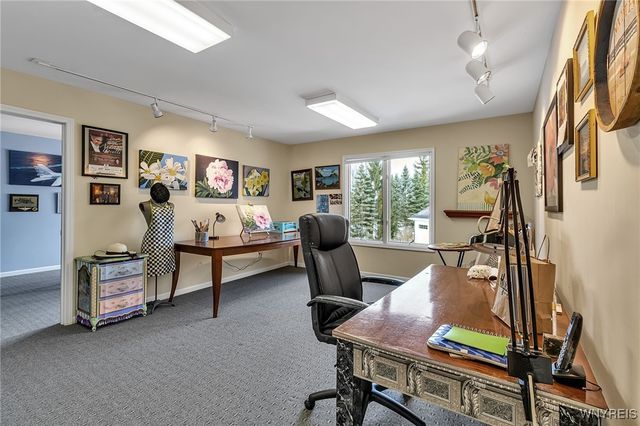 39 Wickendon Court, Amherst, NY 14221