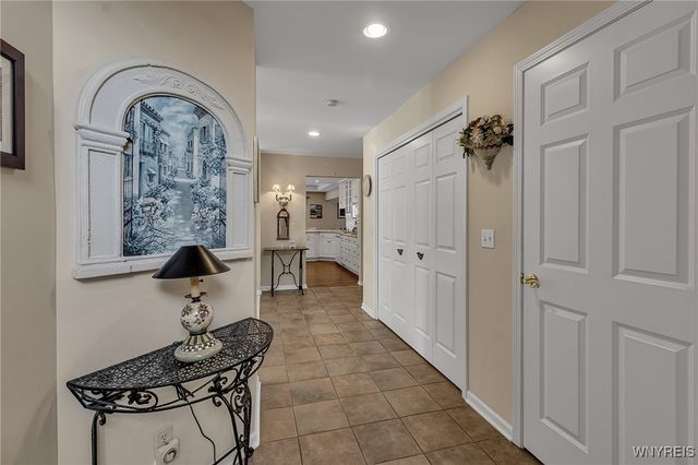 39 Wickendon Court, Amherst, NY 14221