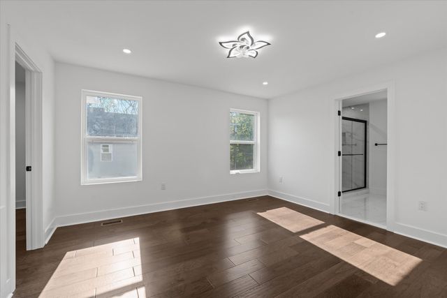 35635 Joy Road, Westland, MI 48185