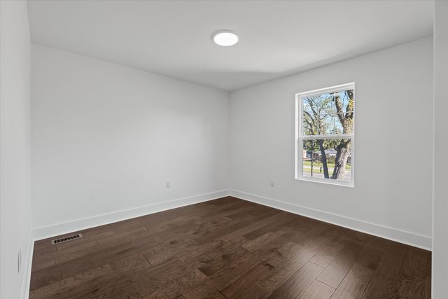 35635 Joy Road, Westland, MI 48185