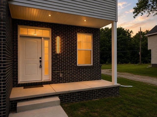 35635 Joy Road, Westland, MI 48185