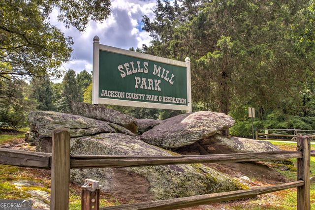 120 Crimson Feather Drive, Jefferson, GA 30549