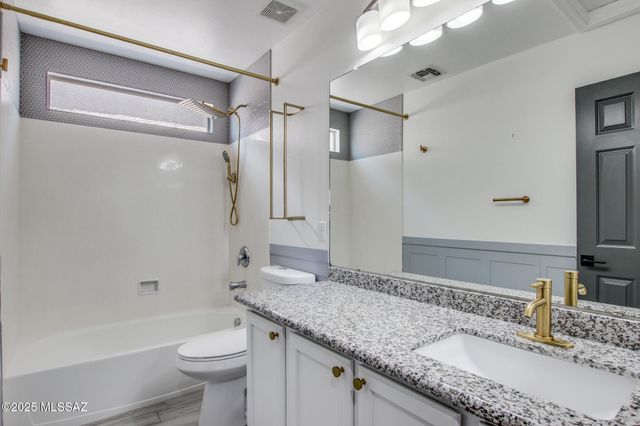 432 W Calle Sombra Linda, Sahuarita, AZ 85629