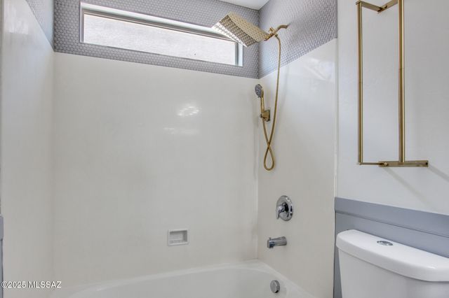 432 W Calle Sombra Linda, Sahuarita, AZ 85629