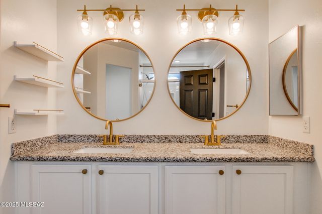 432 W Calle Sombra Linda, Sahuarita, AZ 85629