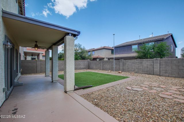 432 W Calle Sombra Linda, Sahuarita, AZ 85629