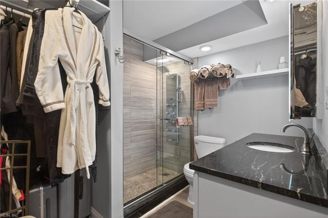 3288 Page Ave Apt 1109, Virginia Beach, VA 23451