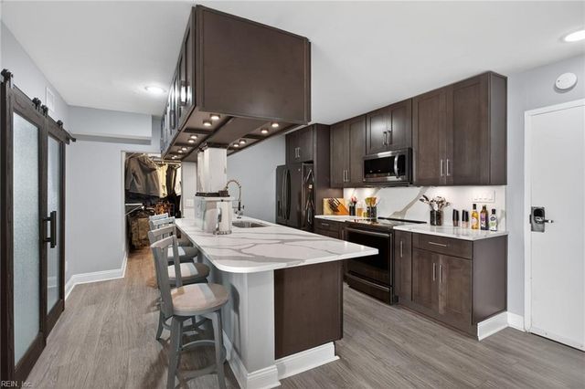 3288 Page Ave Apt 1109, Virginia Beach, VA 23451