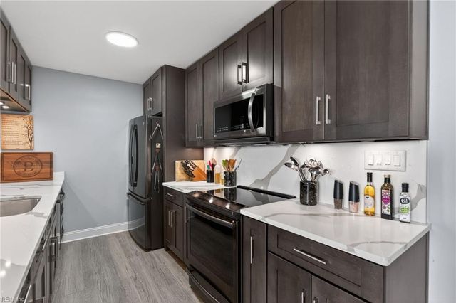 3288 Page Ave Apt 1109, Virginia Beach, VA 23451