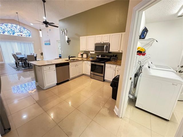1306 CASTERTON CIRCLE, Davenport, FL 33897