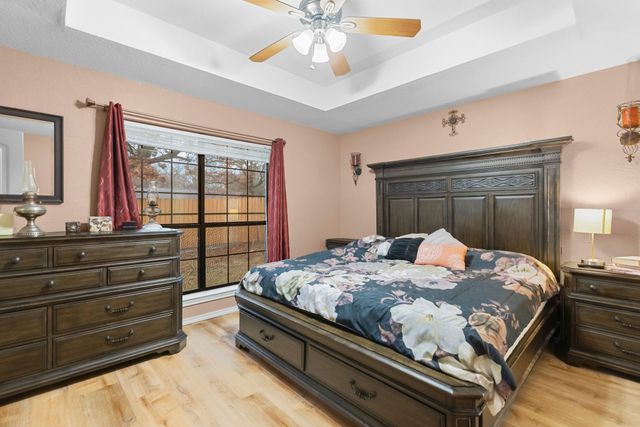 190 44th Street SW, Paris, TX 75460