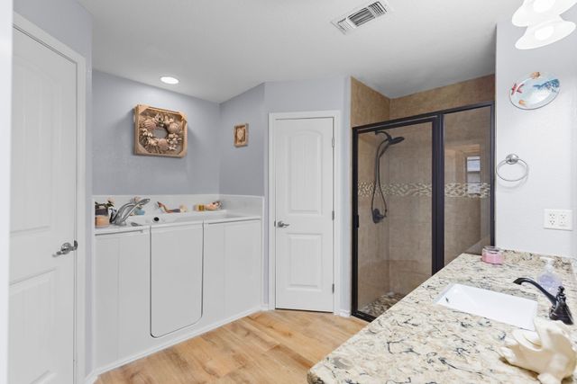 190 44th Street SW, Paris, TX 75460