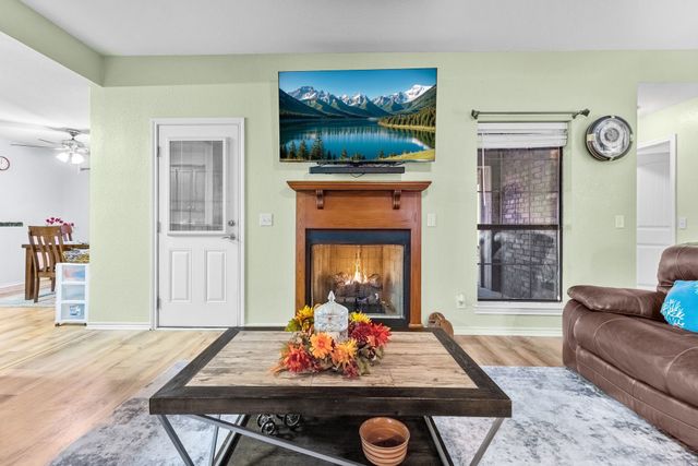 190 44th Street SW, Paris, TX 75460