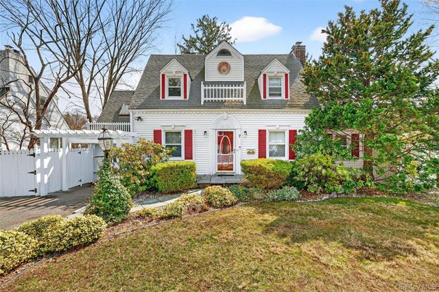 7 Winthrop Lane, Scarsdale, NY 10583