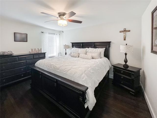 82 Kearns Avenue, Tiverton, RI 02878