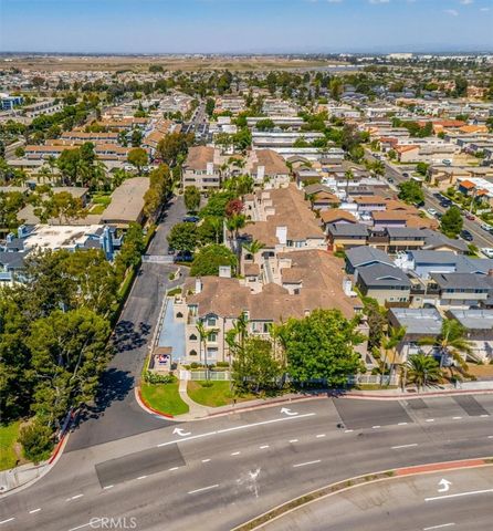 4561 Warner, Huntington Beach, CA 92649
