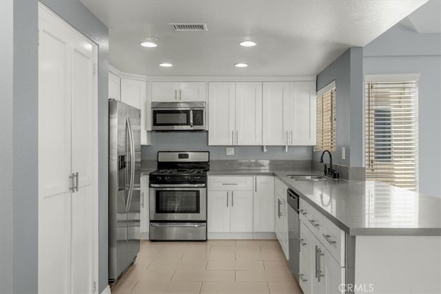 4561 Warner, Huntington Beach, CA 92649
