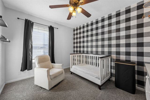 20 Clive Drive NW, Cedar Rapids, IA 52405