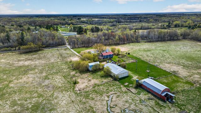 45620 Grand Avenue, Harris, MN 55032