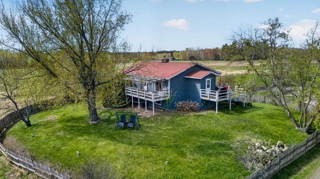 45620 Grand Avenue, Harris, MN 55032