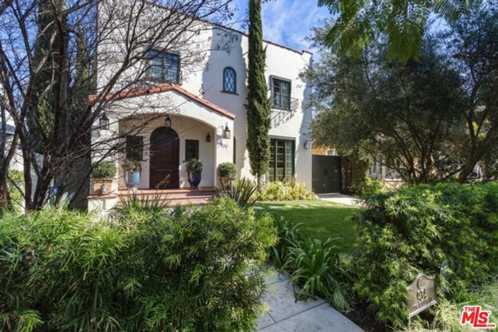 934 S Mullen Avenue, Los Angeles, CA 90019