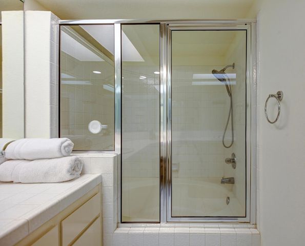 709 Vista Lago Circle N, Palm Desert, CA 92211