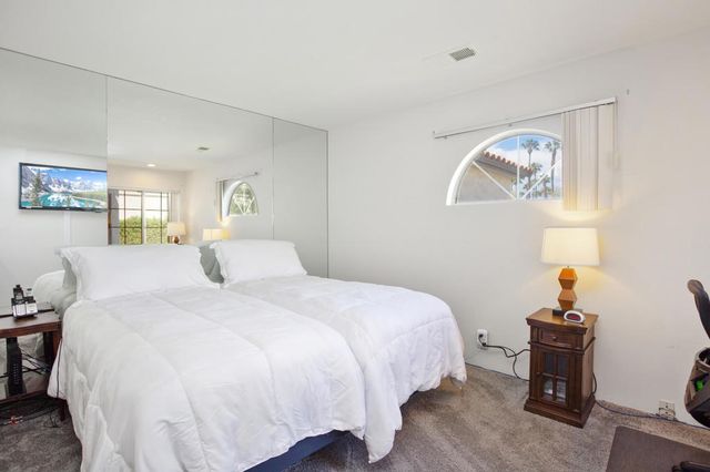 709 Vista Lago Circle N, Palm Desert, CA 92211