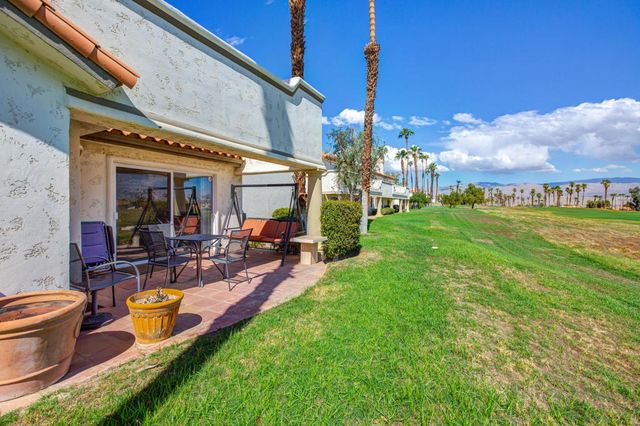 709 Vista Lago Circle N, Palm Desert, CA 92211