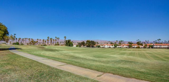 709 Vista Lago Circle N, Palm Desert, CA 92211