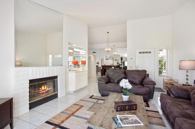 709 Vista Lago Circle N, Palm Desert, CA 92211