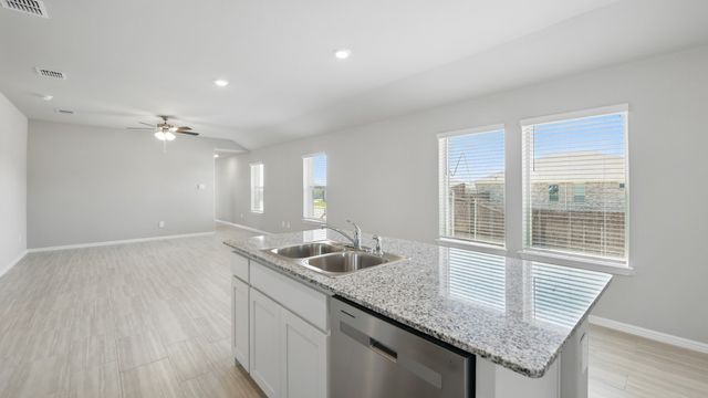 508 SHADED GROVE Drive, Denton, TX 76259