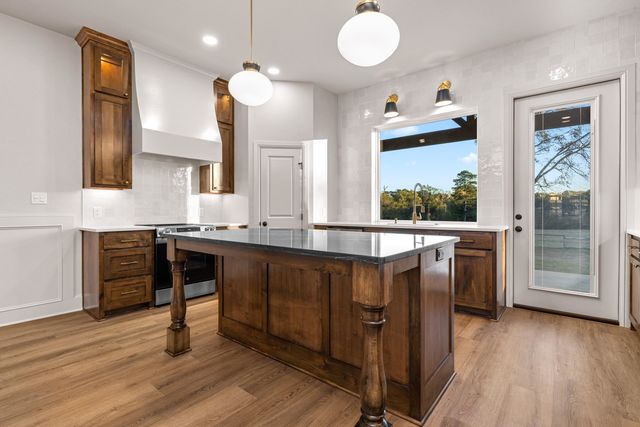 258 Andres Ln., Kilgore, TX 75662