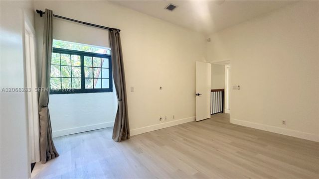 20945 Bay Ct 135-3, Aventura, FL 33180