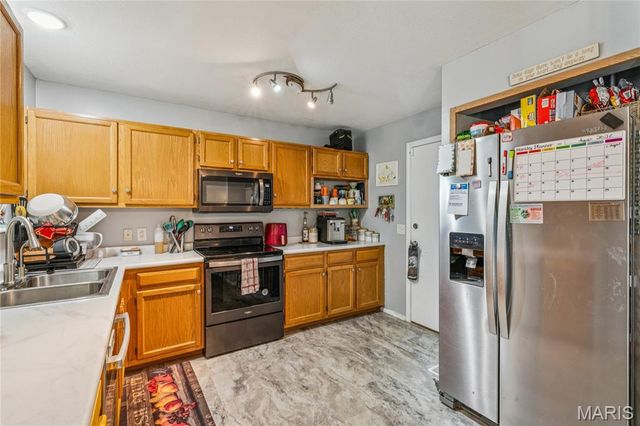 871 Molloy Drive, O'fallon, MO 63366
