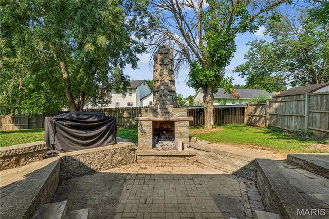 871 Molloy Drive, O'fallon, MO 63366