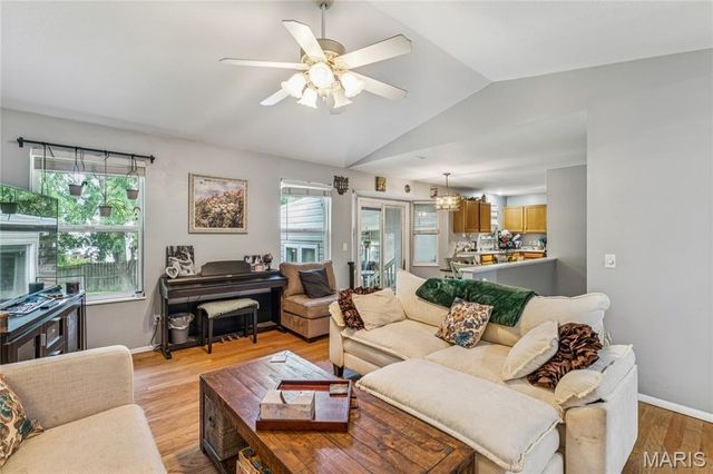 871 Molloy Drive, O'fallon, MO 63366