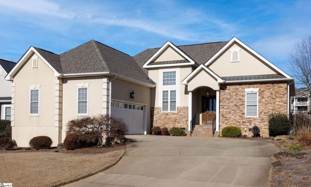 11 Magnolia Place Court, Simpsonville, SC 29681