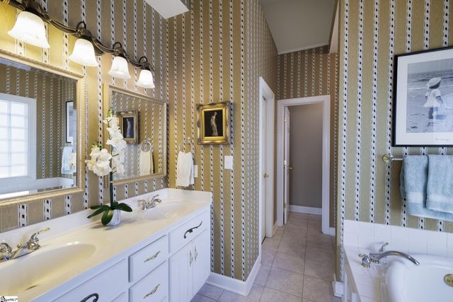 11 Magnolia Place Court, Simpsonville, SC 29681