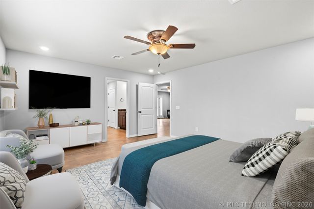 10704 N Jackson Highway, Lincoln, AR 72744